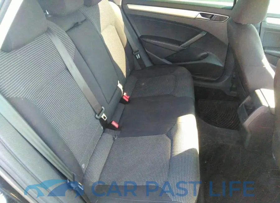1VWAS7A36GC045966# 8