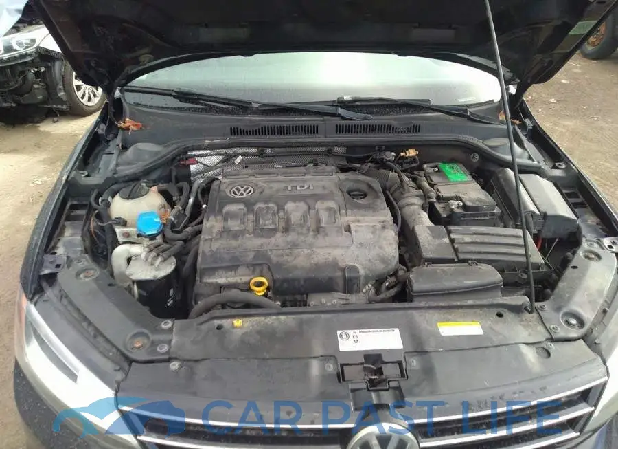 3VWLA7AJ2FM300054# 10