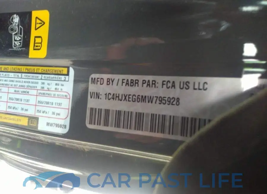 1C4HJXEG6MW795928# 9