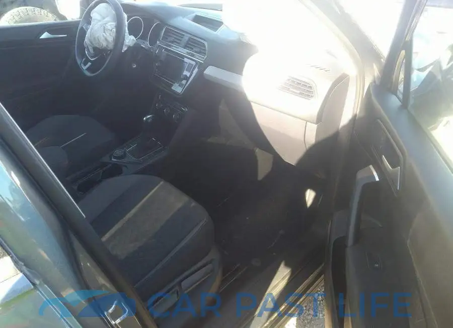 3VV0B7AX3KM114672# 5