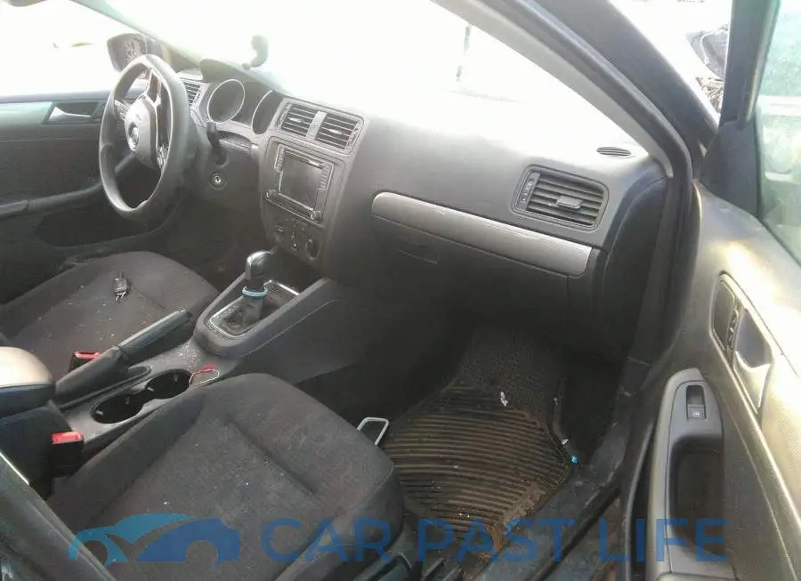 3VW2B7AJ1HM371631# 5