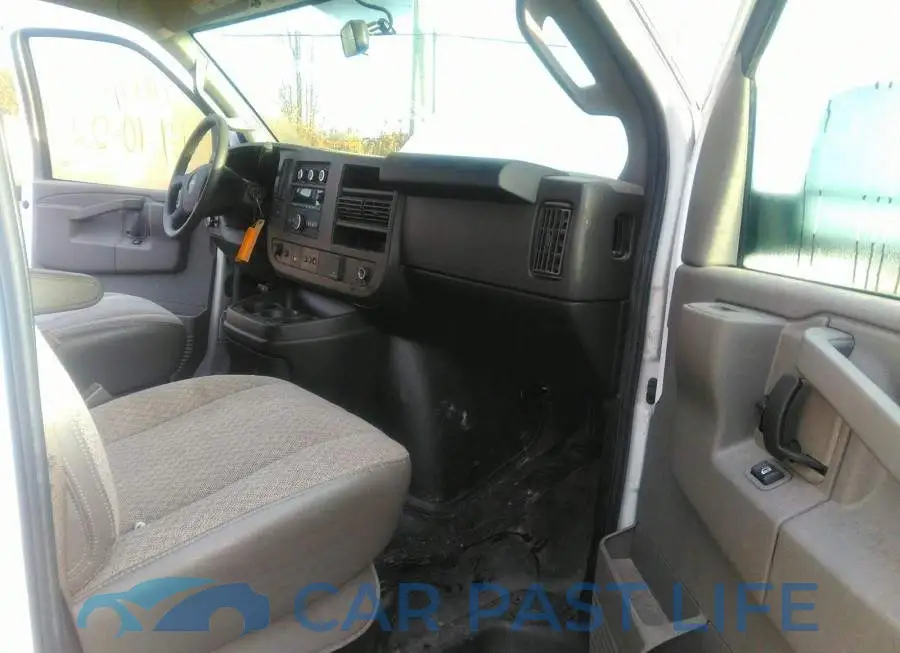 1GTW7AFP9L1185924# 5