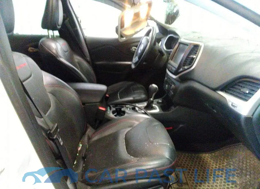1C4PJMBS2FW570170# 5