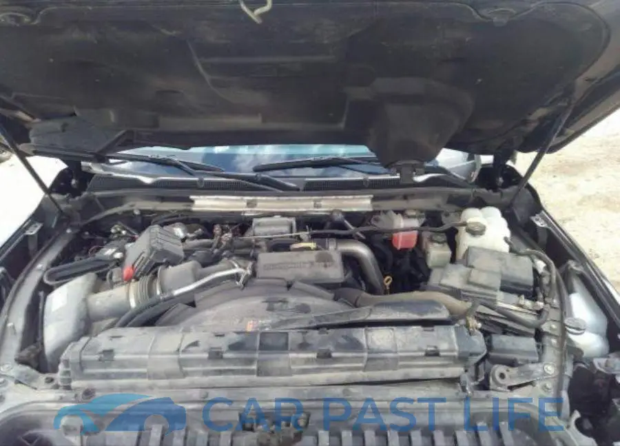 1GT19PEY6LF118475# 11