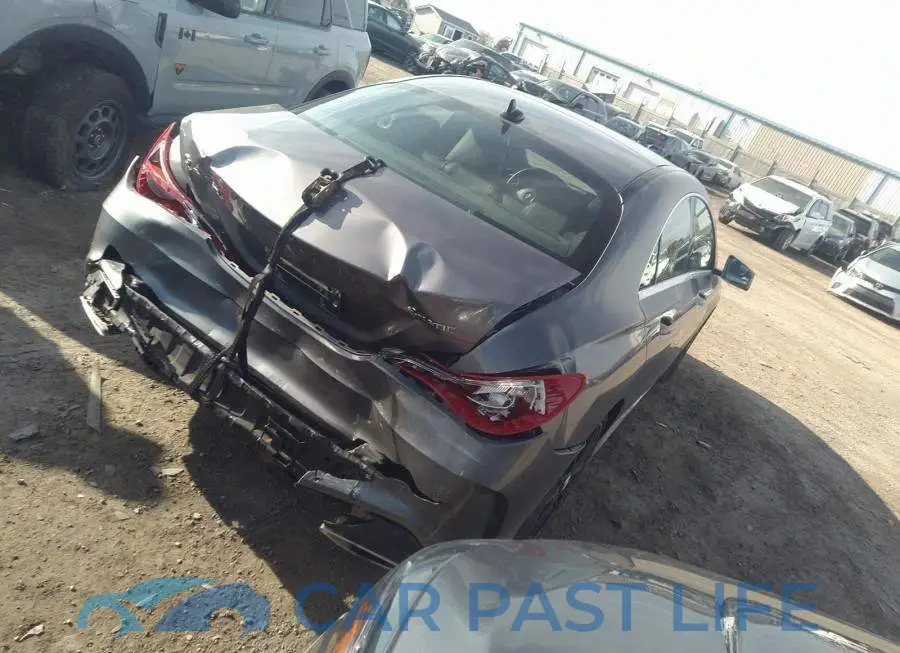 WDDSJ4GB9HN415066# 4