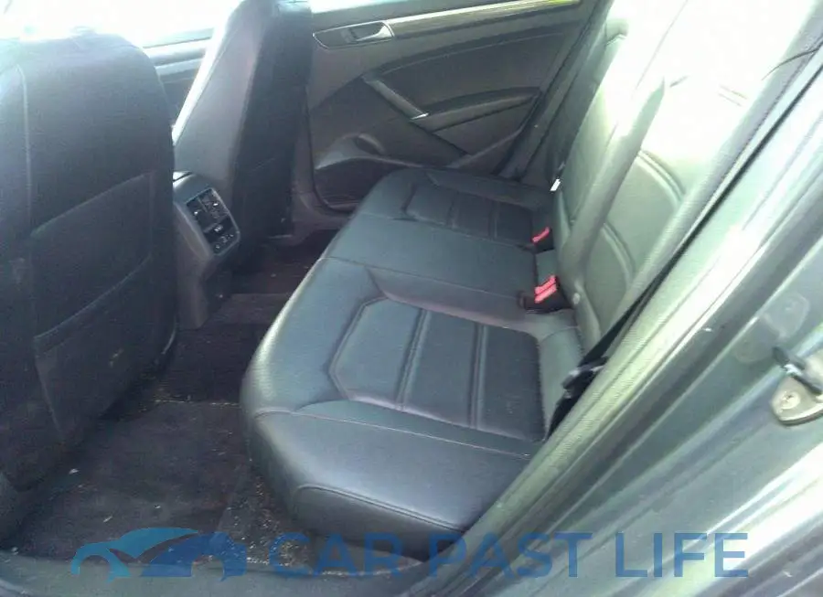 1VWBT7A34HC001757# 8