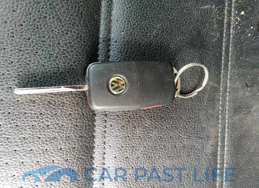 1VWBT7A36HC057716# 11