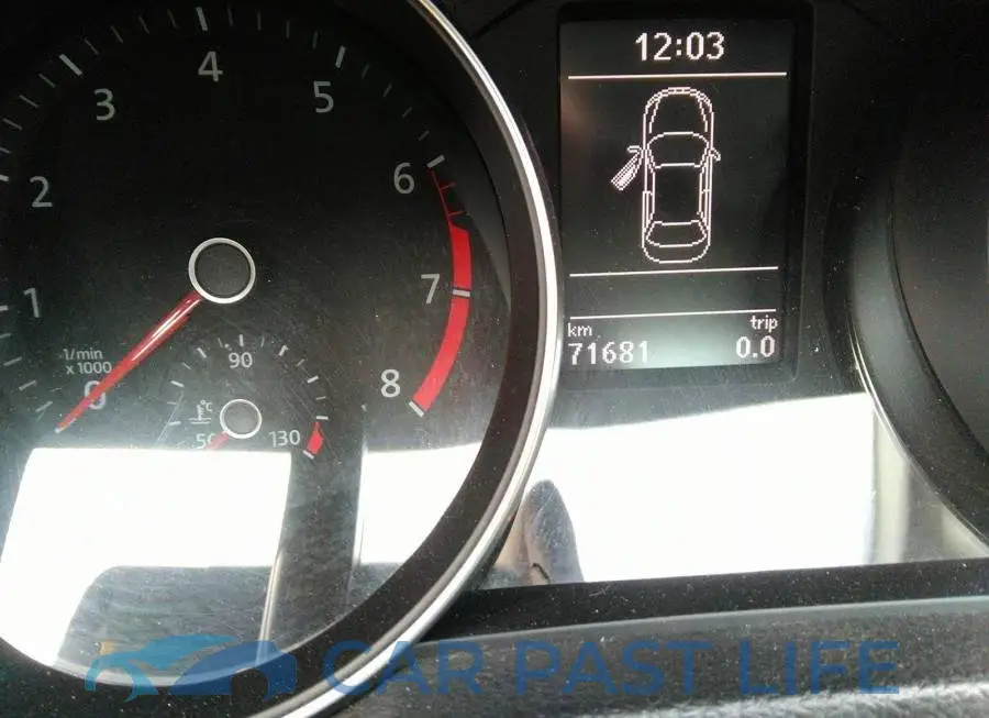 1VWBT7A36HC057716# 7