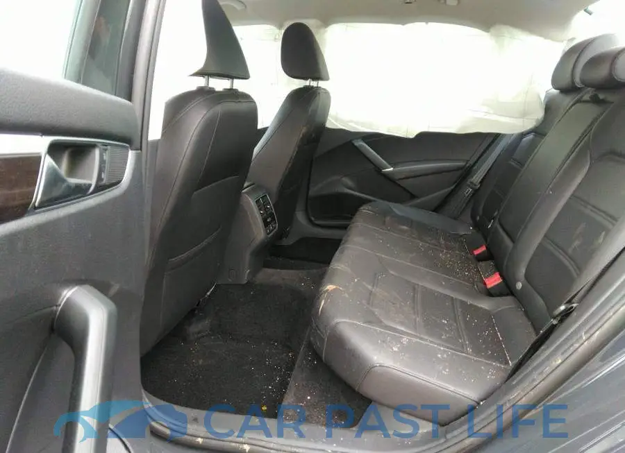 1VWBT7A36HC057716# 8