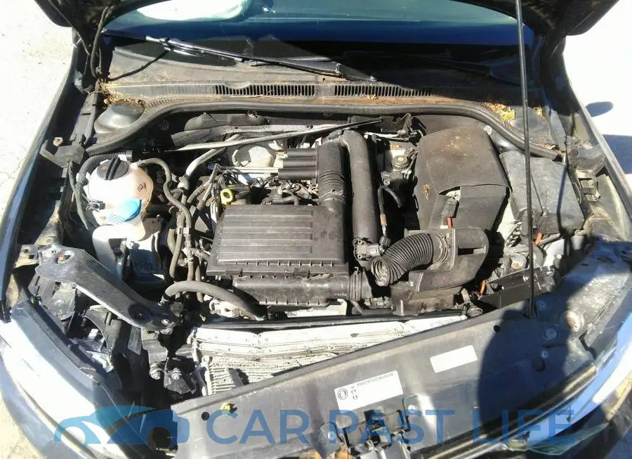 3VW167AJ2GM261671# 10