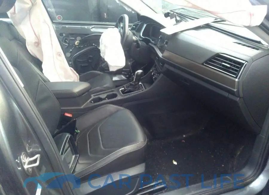 3VWGB7BU9LM059564# 5