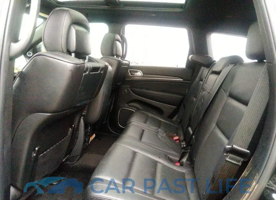 1C4RJFCT1JC244169# 8