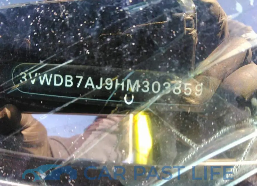 3VWDB7AJ9HM303859# 9