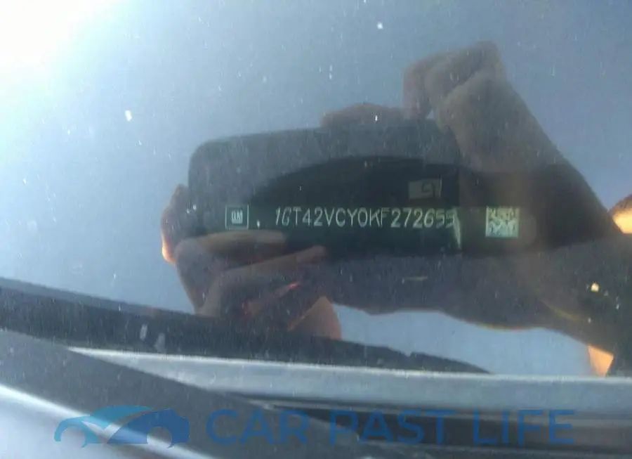 1GT42VCY0KF272655# 9