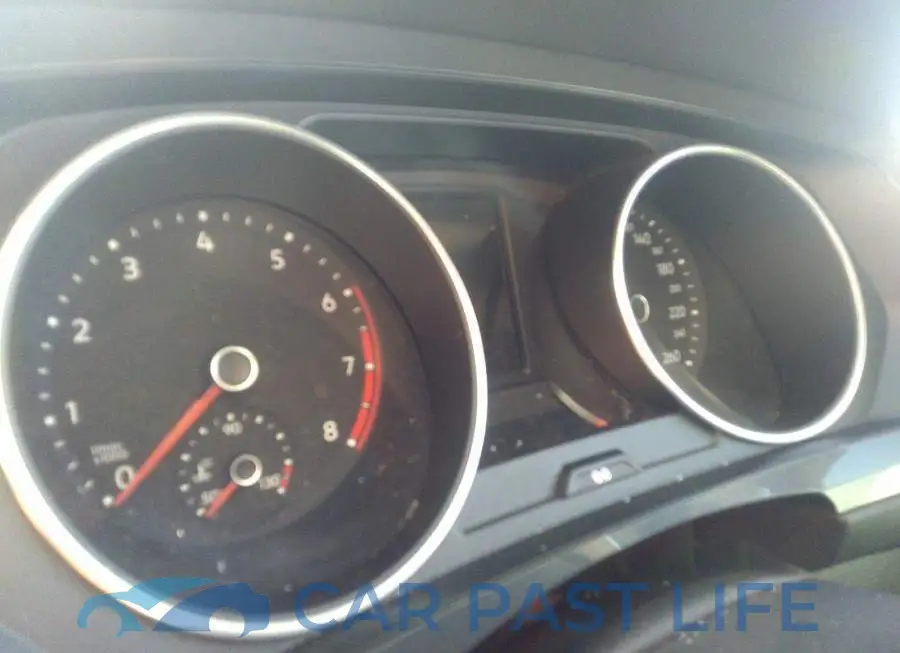 3VV2B7AX5LM152074# 7