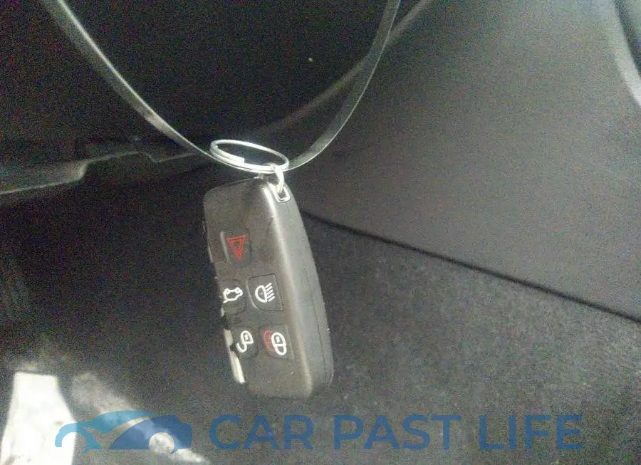 SAJXJ2GD8G8V93832# 11