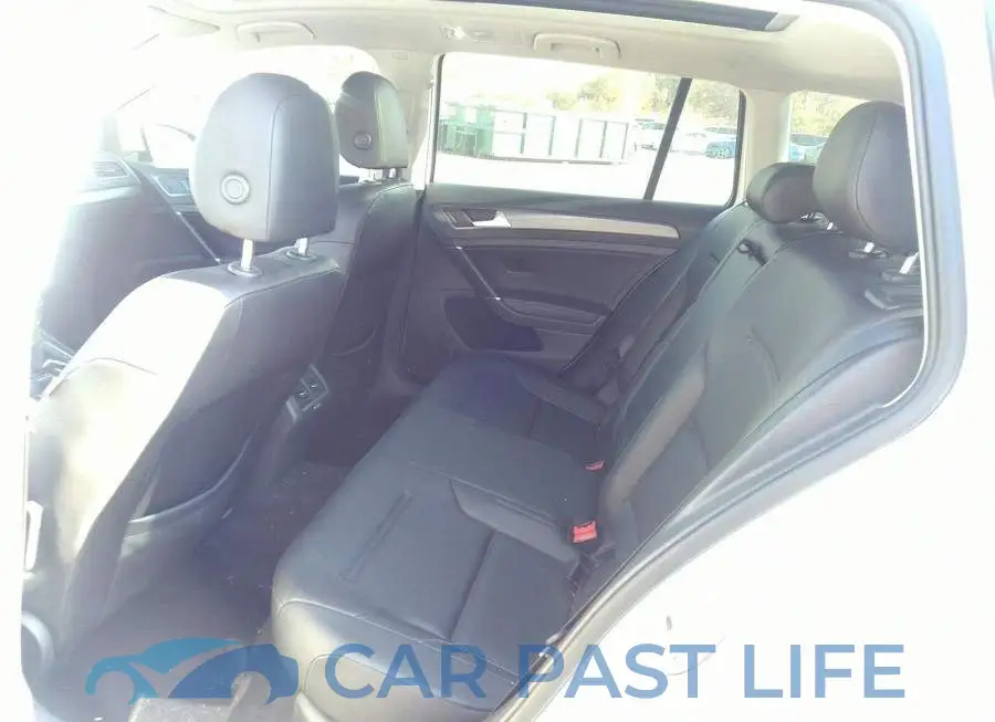 3VW217AU2KM517619# 8
