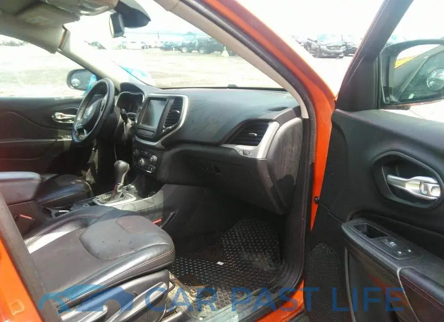 1C4PJMBS9FW685266# 5