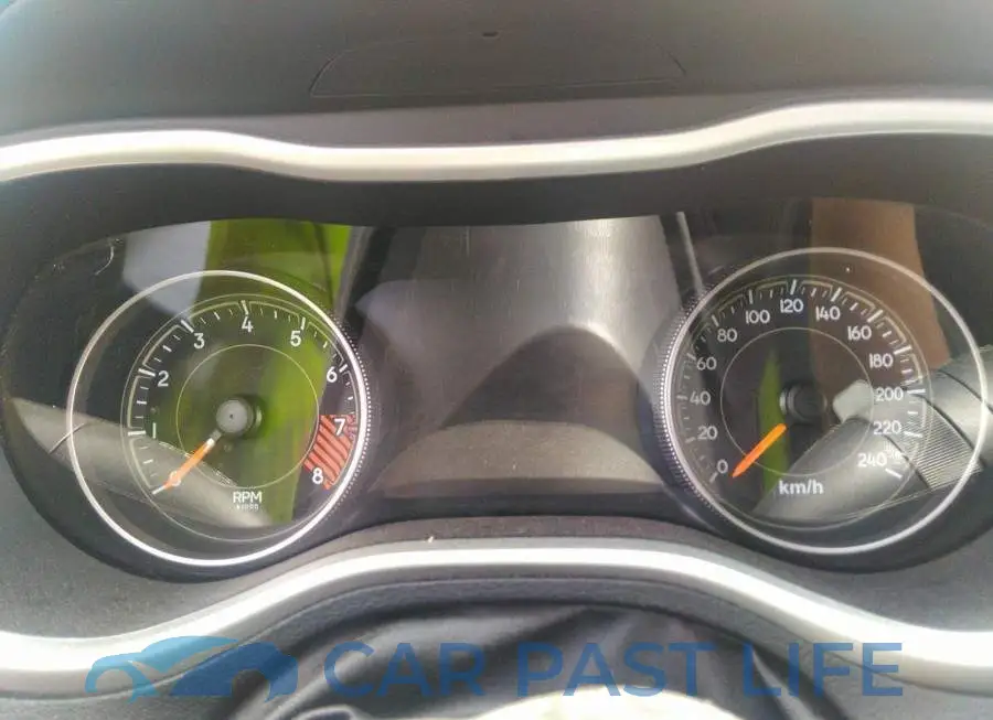 1C4PJMBS9FW685266# 7