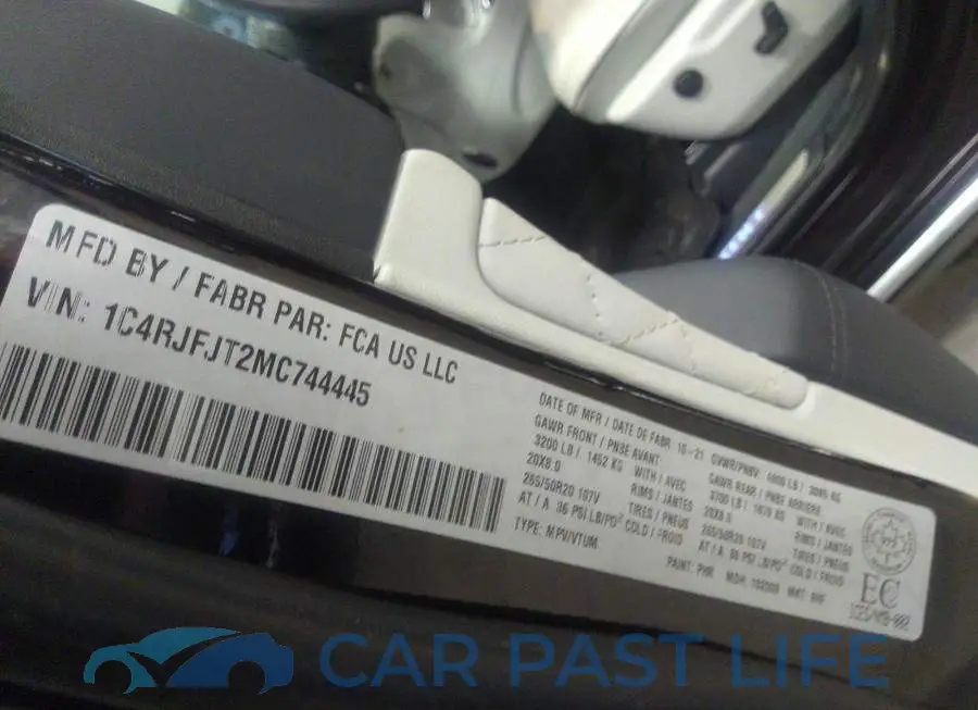 1C4RJFJT2MC744445# 9