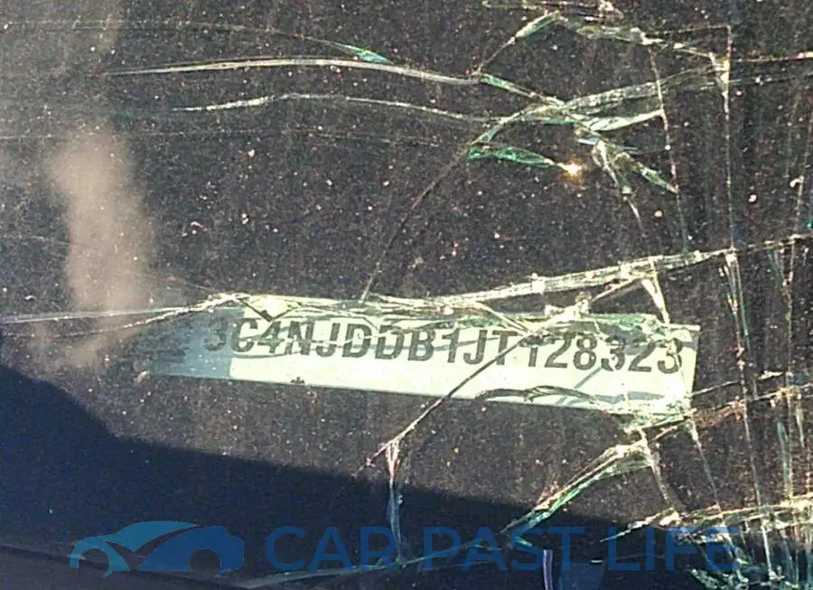 3C4NJDDB1JT128323# 9