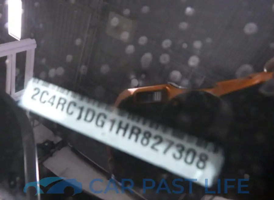 2C4RC1DG1HR827308# 9