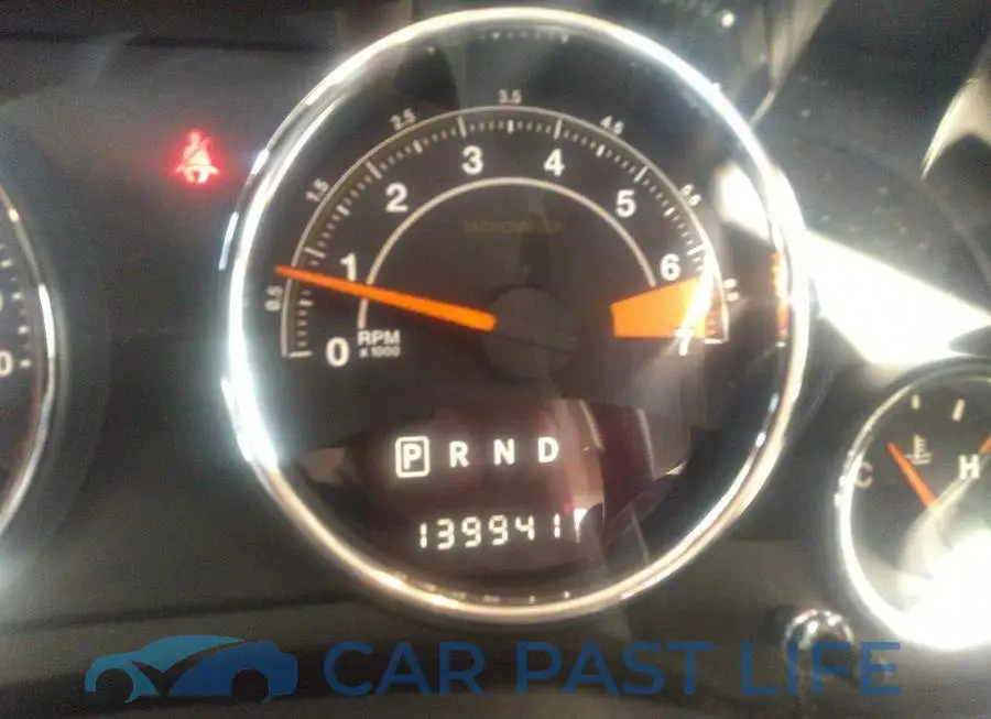 1C4NJDAB9FD100965# 7