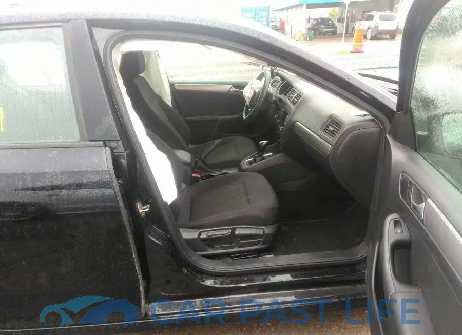 3VW2K7AJ2FM264584# 5