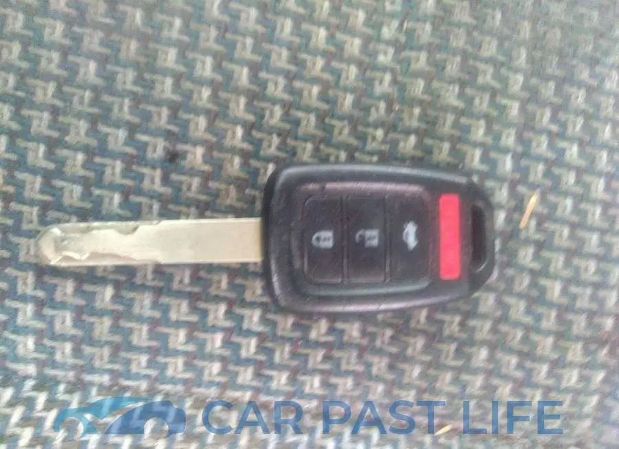 2HGFC2E26GH009512# 11