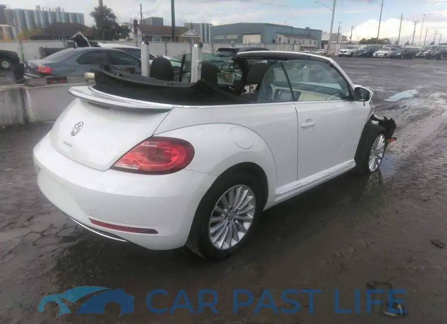 3VW5DAAT8KM501594# 4