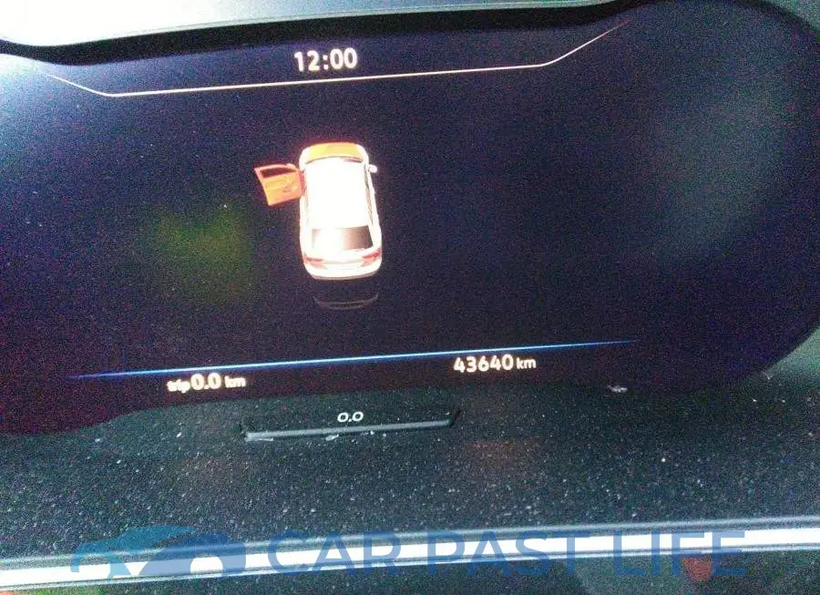 3VV4B7AX0KM032075# 7