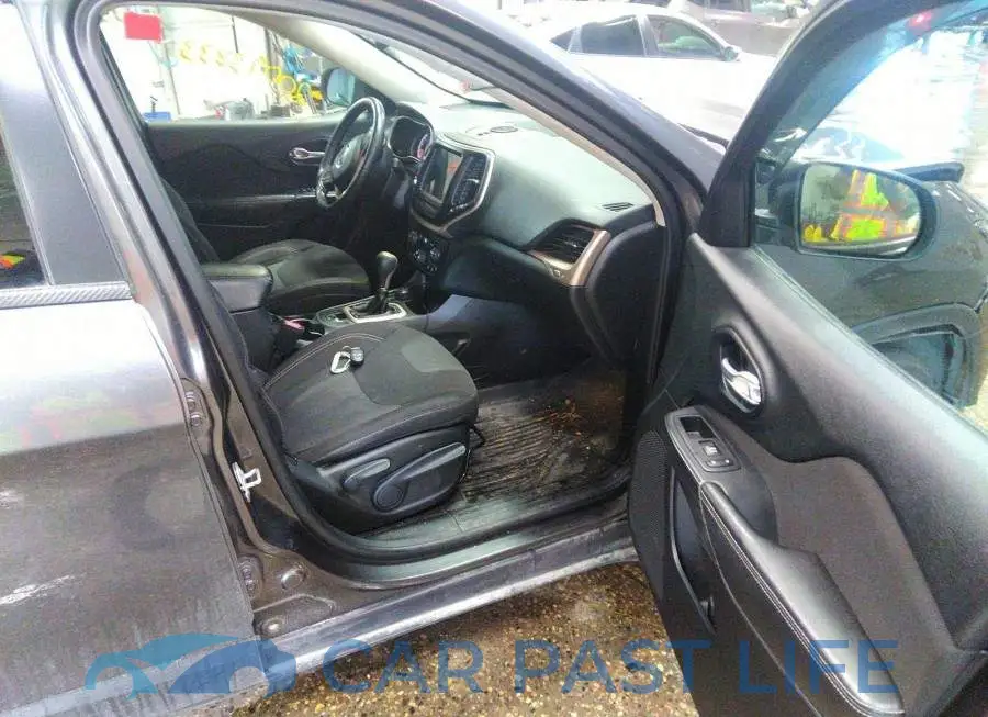 1C4PJMCS9GW224925# 5