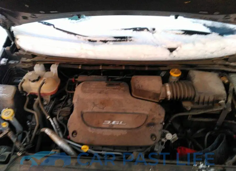 2C4RC1AG1JR116234# 10