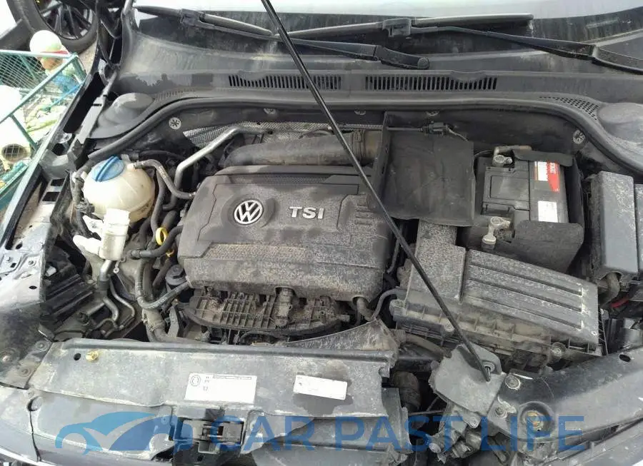 3VWD07AJ2GM347240# 10