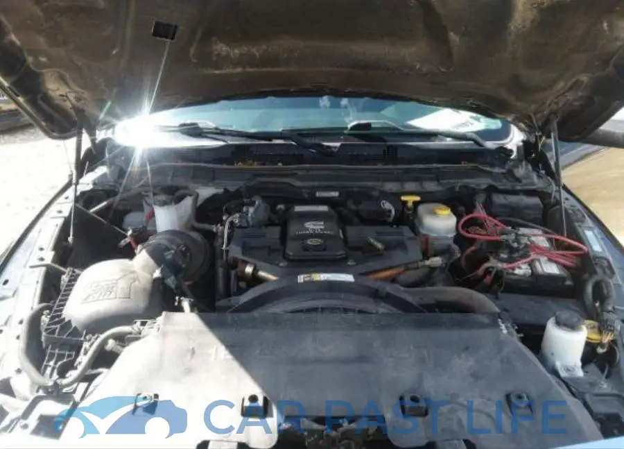 3C63RRKL0JG179076# 11