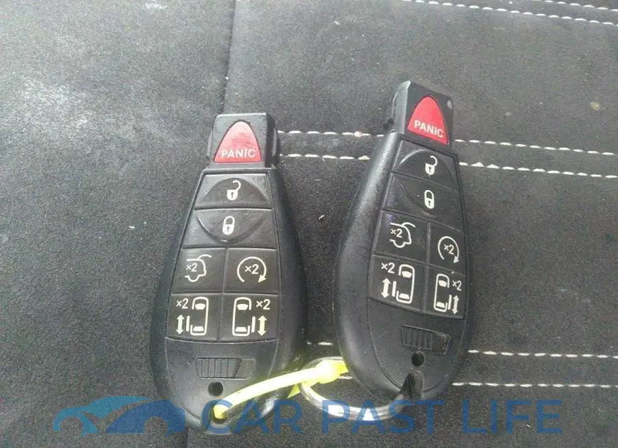 2C4RC1JGXGR286276# 11