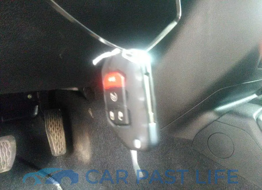 1C4HJXEN1MW594677# 11