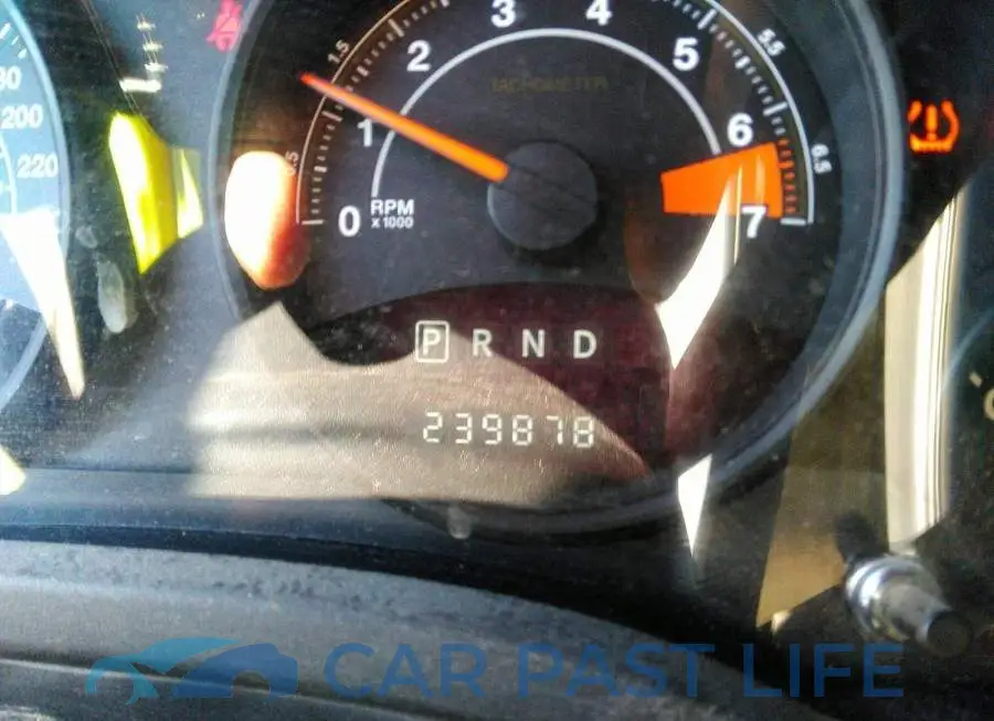 1C4NJRAB0FD257572# 7