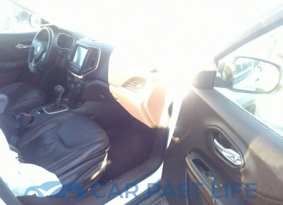 1C4PJMBS5FW709109# 5