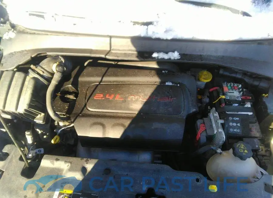 3C4NJDAB9JT262372# 10