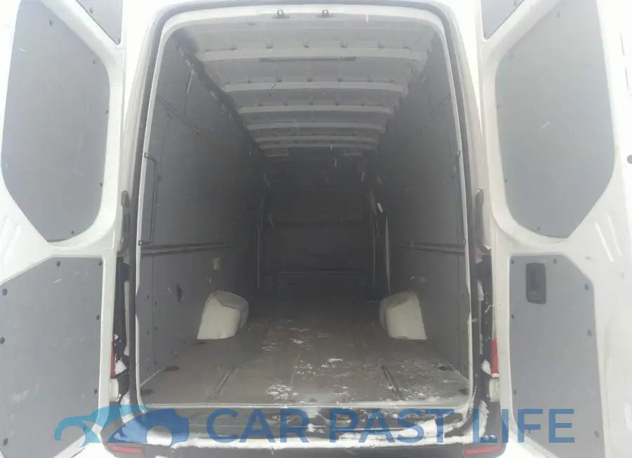 WD3BF4CD7KP083086# 8