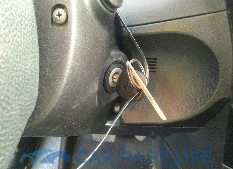 2T1BURHE3JC002687# 11