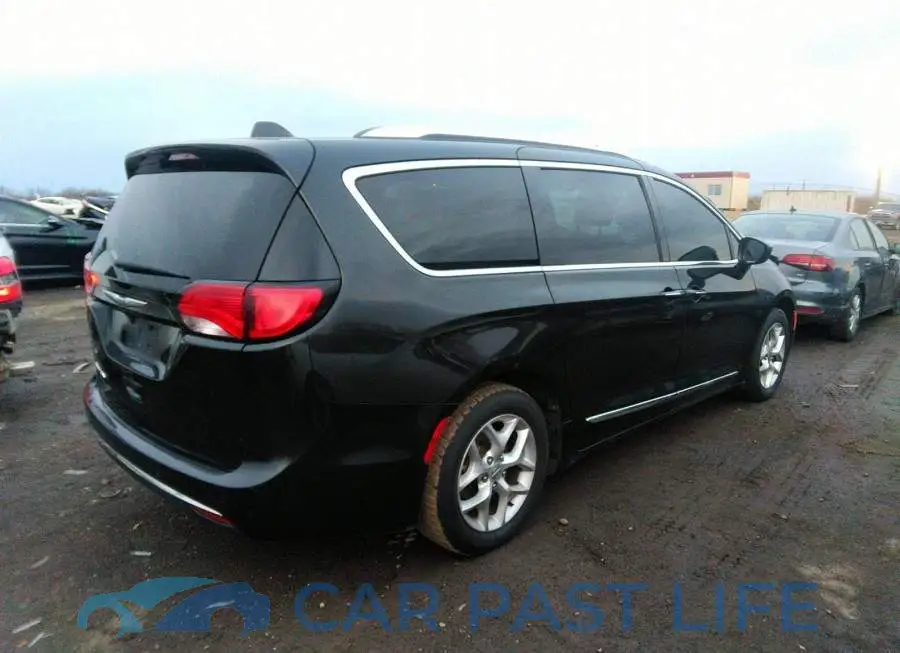 2C4RC1EG7JR293865# 4