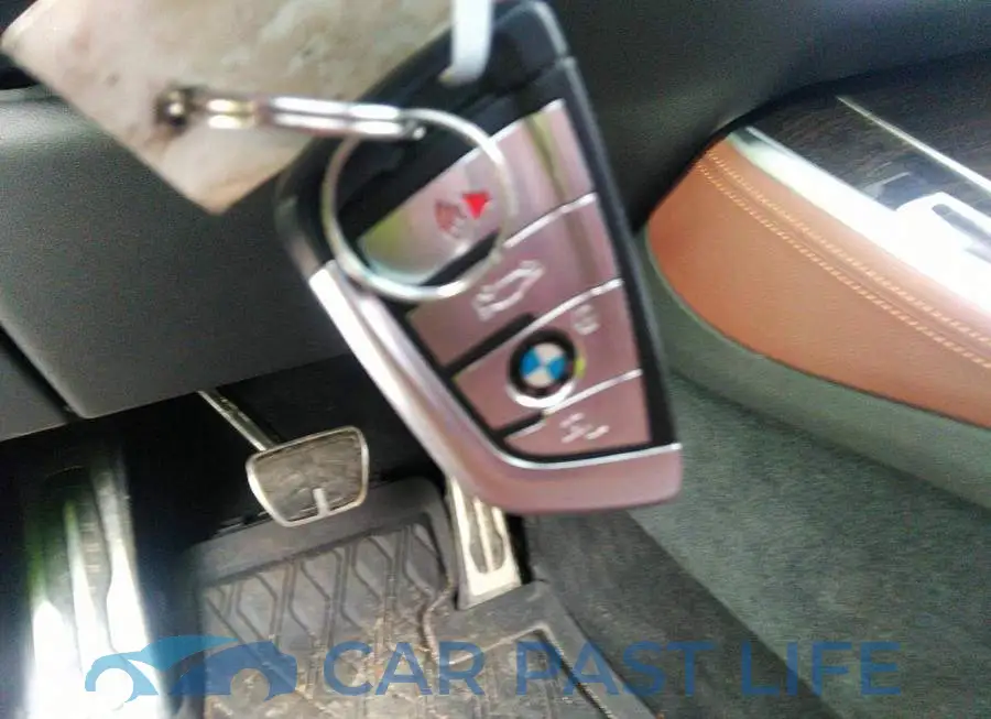 5UXCR6C54KLB12252# 11