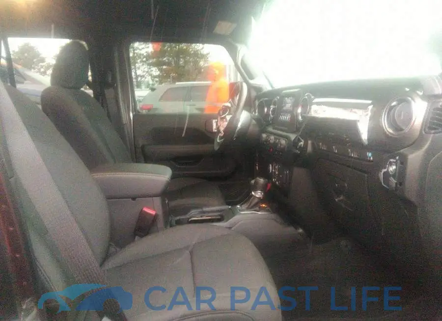 1C4HJXEN1MW812097# 5