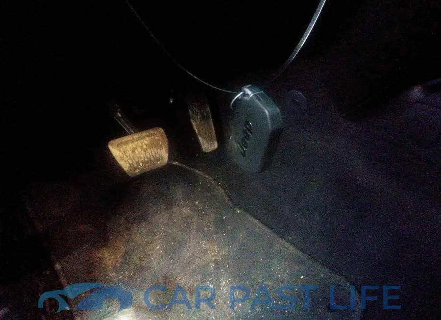 1C4HJXEN1MW812097# 11