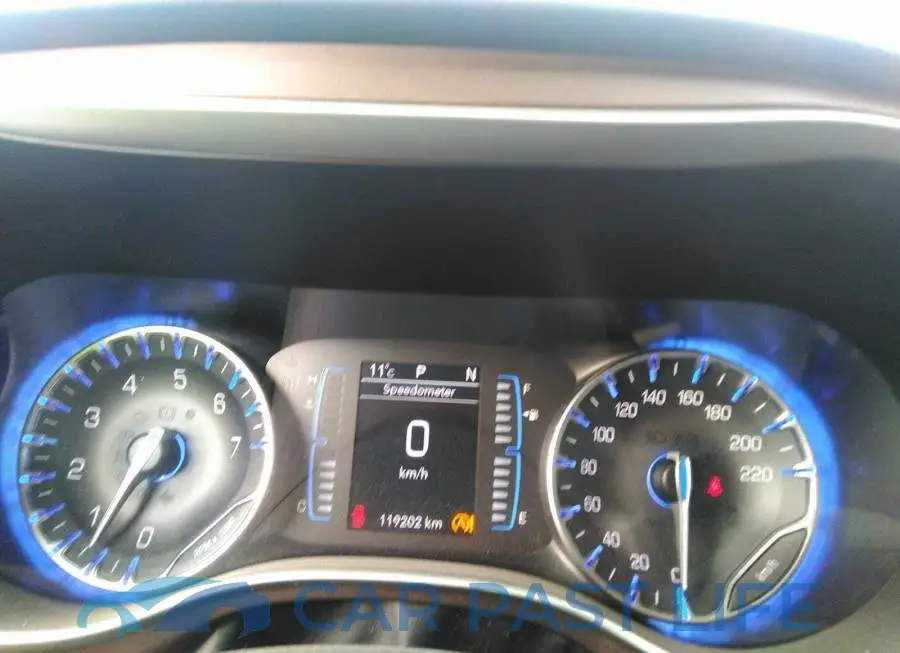 2C4RC1CGXKR652338# 7