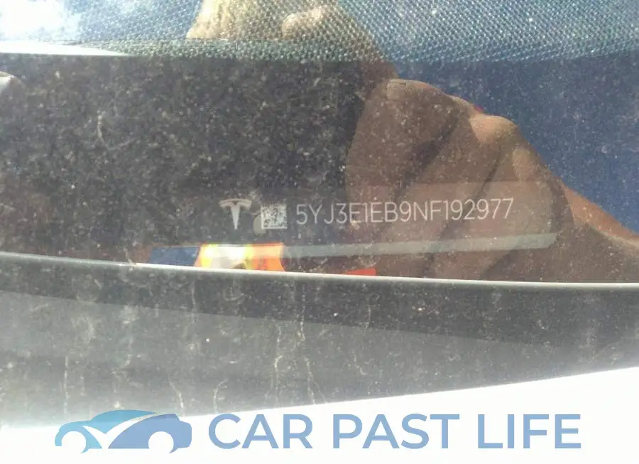 5YJ3E1EB9NF192977# 9