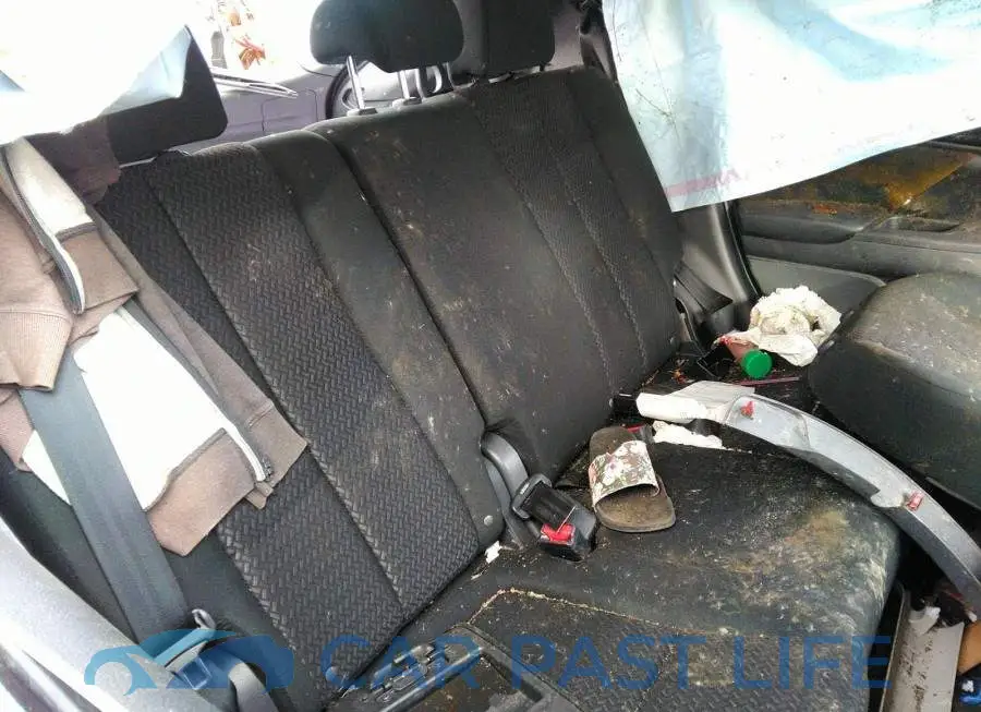 JA4ATUAA2NZ600350# 8