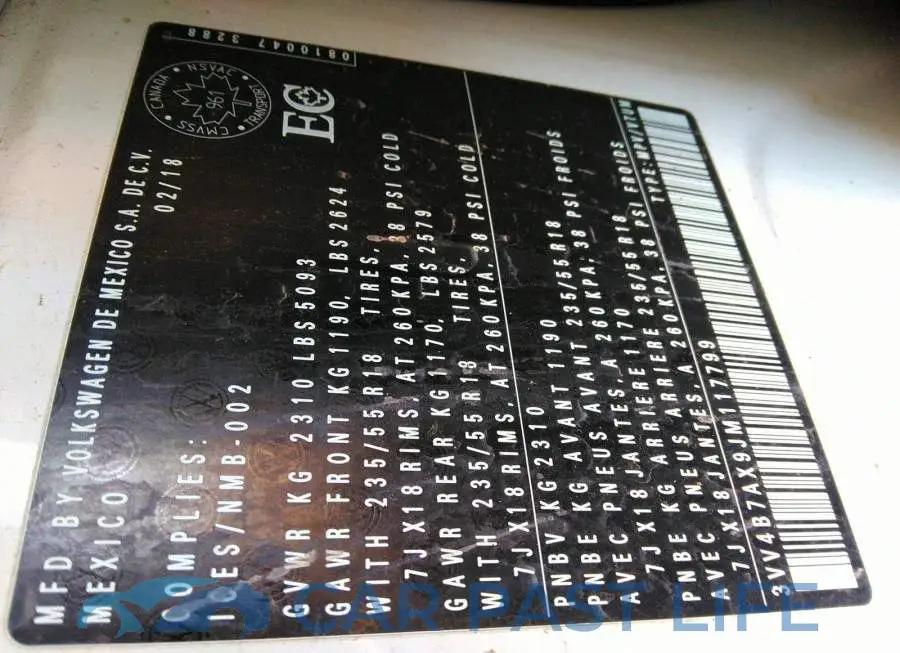 3VV4B7AX9JM117799# 9